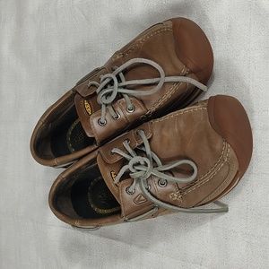 Keen Newport Boat Shoes Leather 1002901 Mens Size 8.5 Lace Up Sneakers Tan Brown